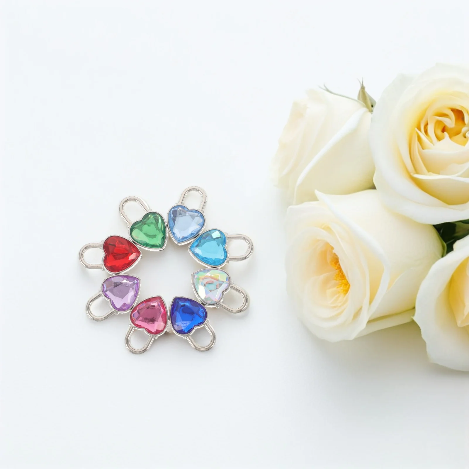 16 قطعة قفل الأحجار الكريمة على شكل قلب من حجر الراين قفل الحب المزخرف سلسلة مفاتيح معدنية صغيرة هدية عيد الحب أقفال صغيرة مع مفاتيح
