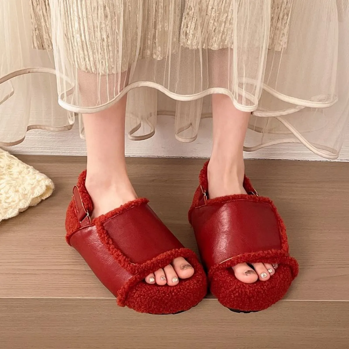 Winter Warm Fluffy Lamb Wool Mule Slippers Women Thick Sole Non Slip Plush Outdoor Shoes Woman Fashion Faux Fur Platform Slipper