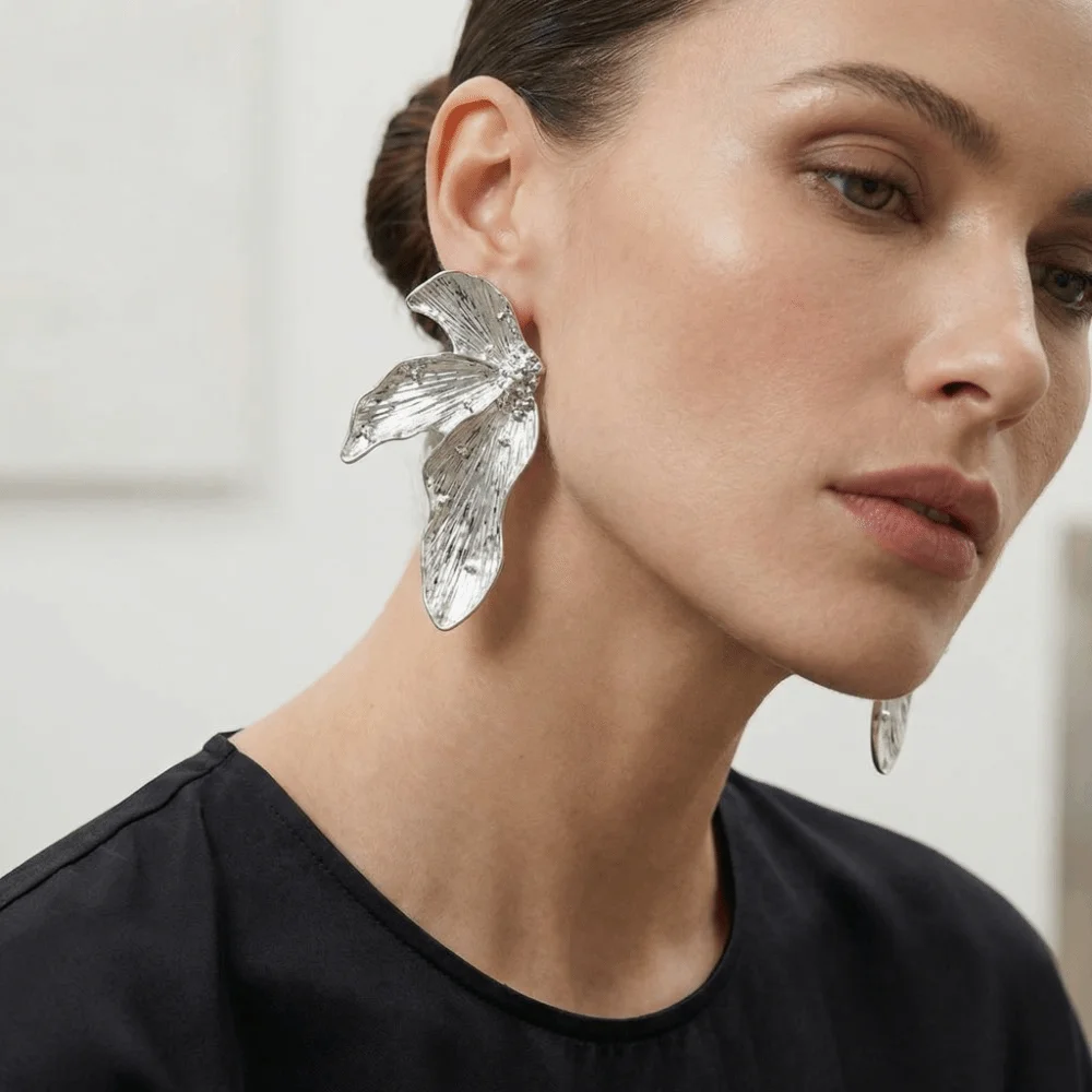 Gold Color Leaf Earrings Personality Irregular Wrinkled Texture Metal Geometric Earrings Exaggerated Vintage Style