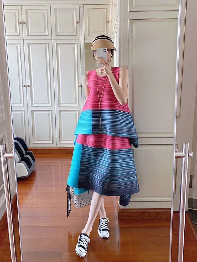 

Women Suit Round Neck Sleeveless Irregular T-shirt Loose Big Size Geometric Pattern Half Skirt 2025 Summer New Female Suit