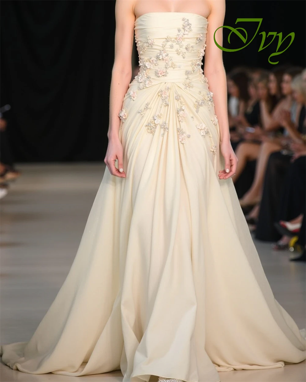 사용자 정의 럭셔리 Strapless 민소매 이브닝 드레스 섬세한 쉬폰 댄스 파티 드레스 기질 꽃 신부 파티 가운