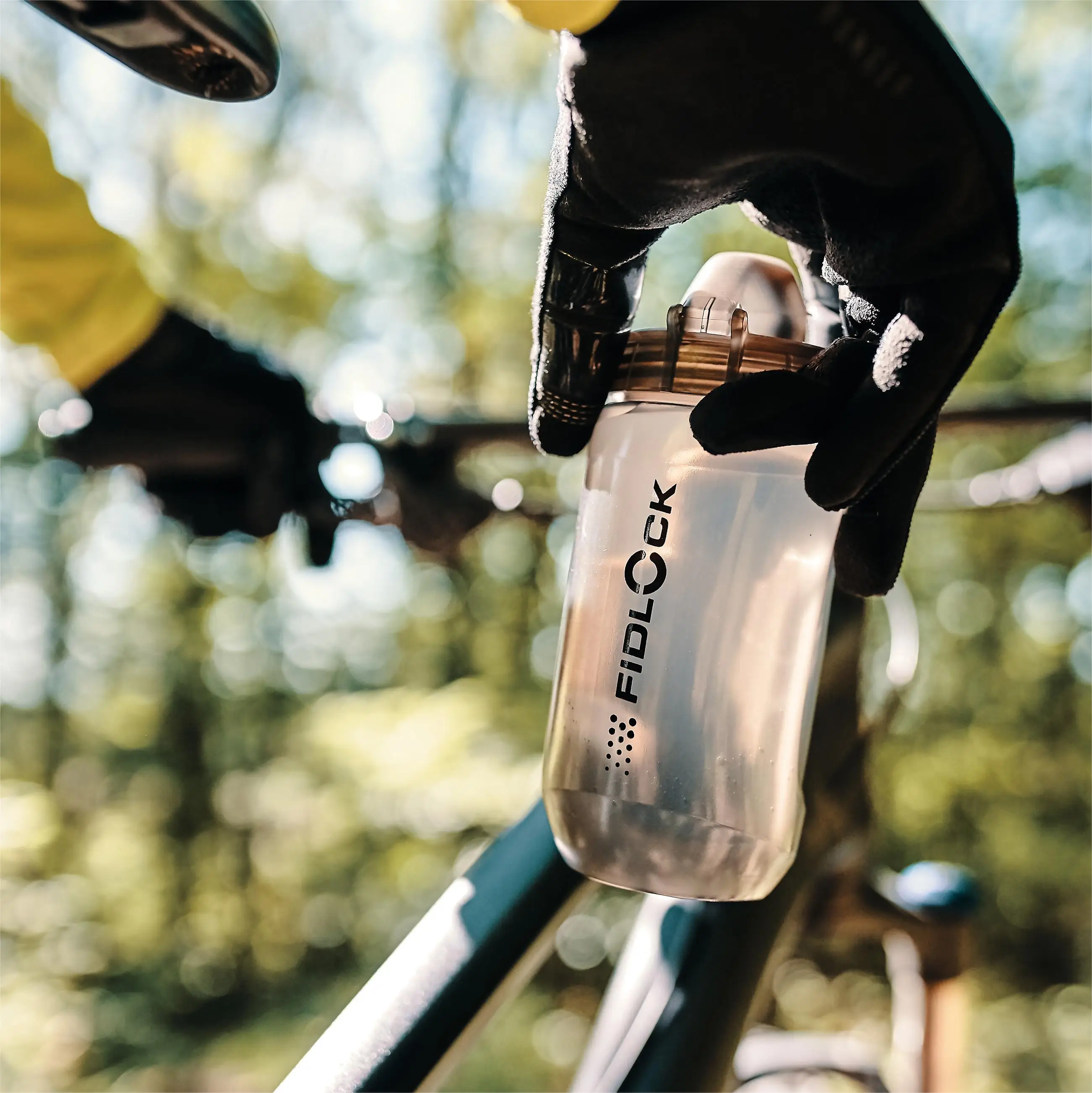 

Fidlock single pot/connector quick release water bottle official genuine, suitable for road and mountain bikes