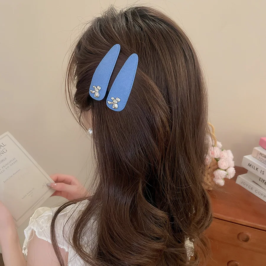 Grampo de cabelo lateral com laço de amor de tecido jeans para mulheres 2025 moda simples e versátil grampos de cabelo com bico de pato joias com clipe lateral