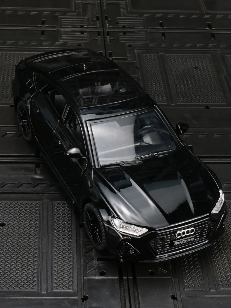 

1:32 Audi RS7 alloy car model car ornaments collection doors and hood trunk can open children's toys