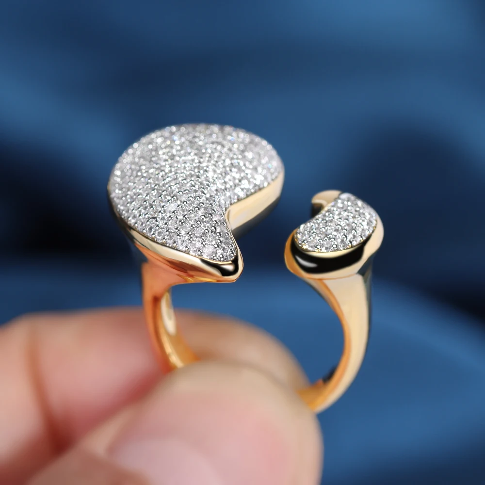 

Bridal Talk 2024 New Fashion Women's Ring High Quality Cubic Zirconia romantic and adjustable size shiny finger ring