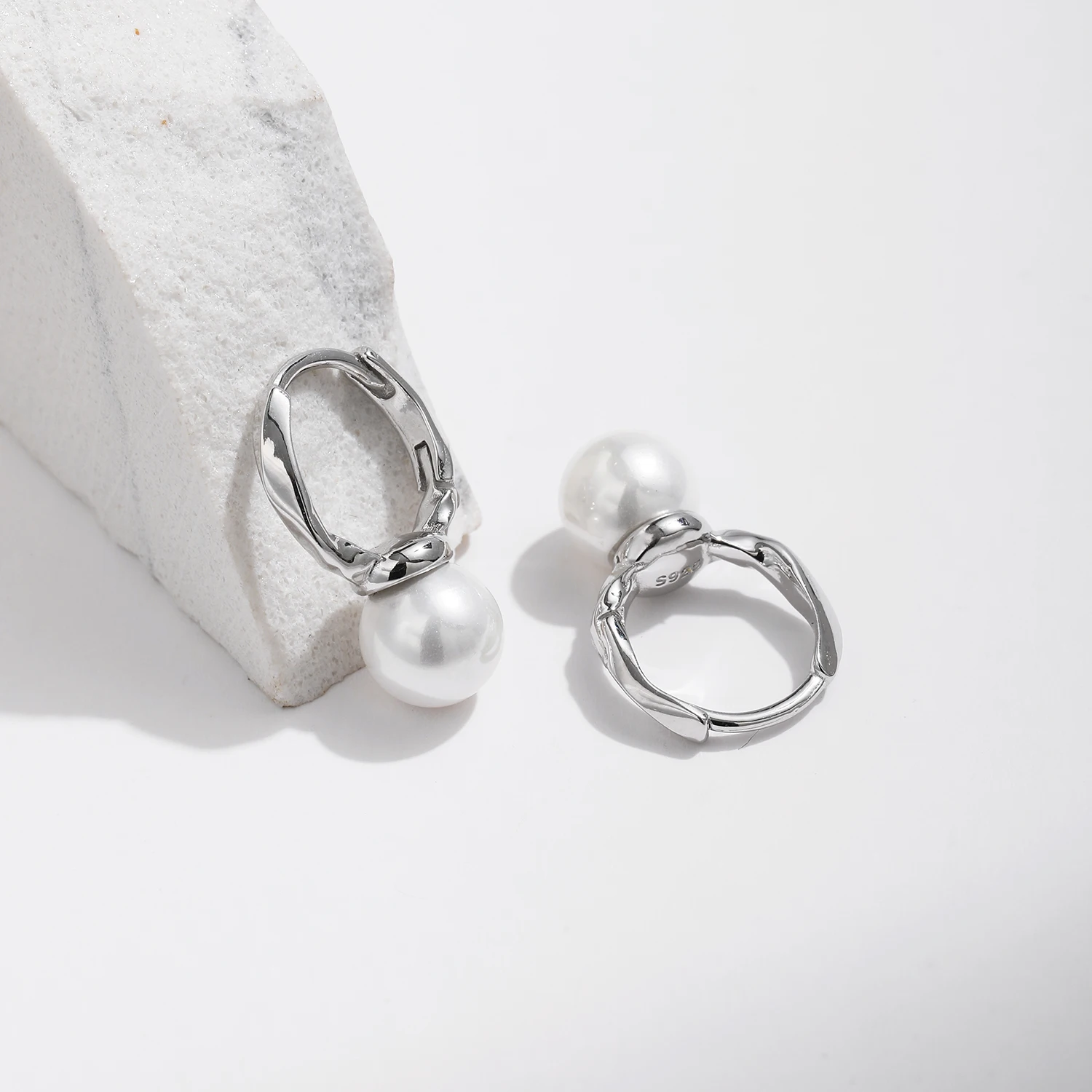 MODIAN 925 Sterling Silver Elegant Shell Pearl Hoop Earrings Trendy Vacation Original Buckle Earrings For Women Jewelry 4