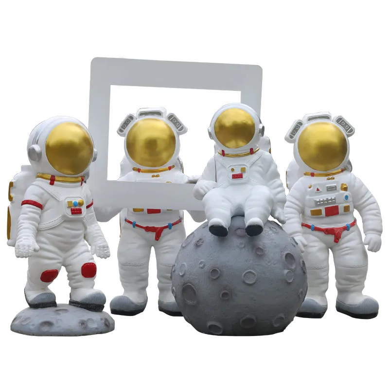 

Simulation astronaut ornament FRP large astronaut rocket spaceship sculpture shopping mall science and technology exhibition