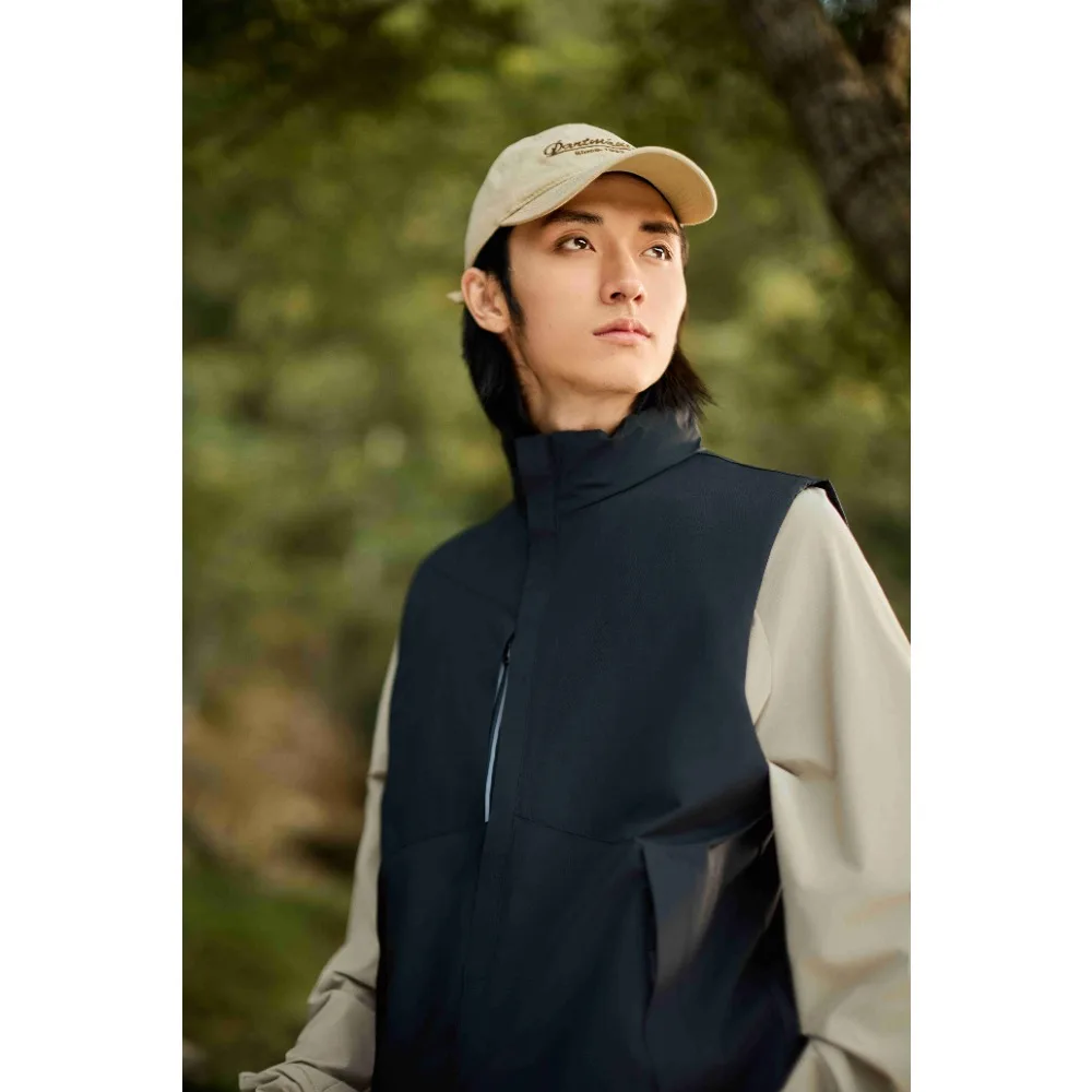 

American Outdoor Sports Waterproof High-density Vest 2025 Autumn and Winter Couple Loose Warm Men's and Women's Vest