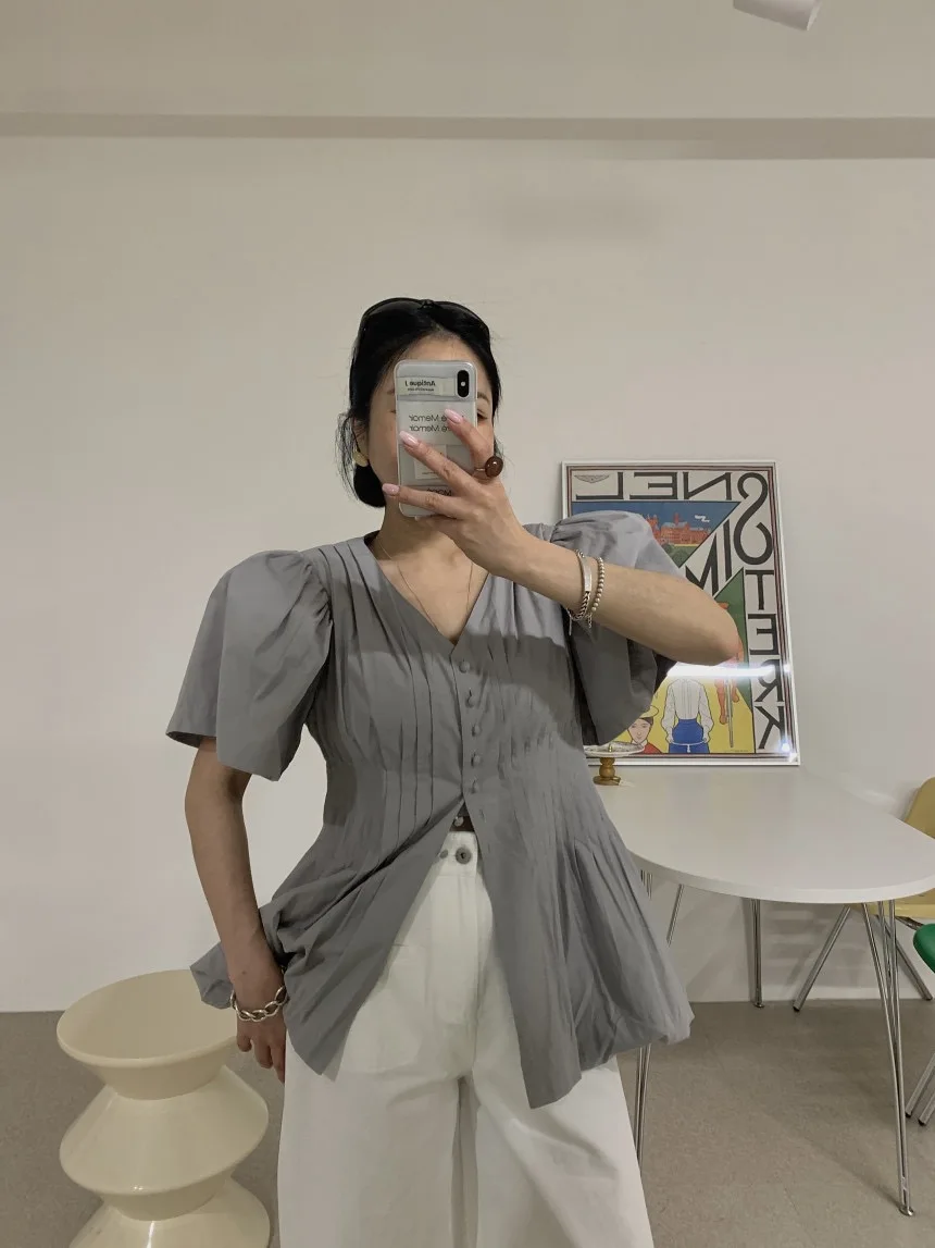 

Slimming Short Sleeve Shirt Women's Fashion Dongda Gate Straight V-neck Bubble Sleeve Waist-cinching Top Female Upperwear