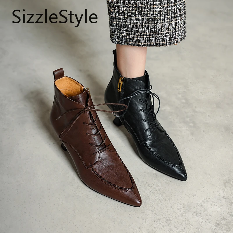 

Fashionable Genuine Leather Simple Contrast Stitching Woven Leather Cross Lace Decorative Wine Glass Heel Women's Short Boots