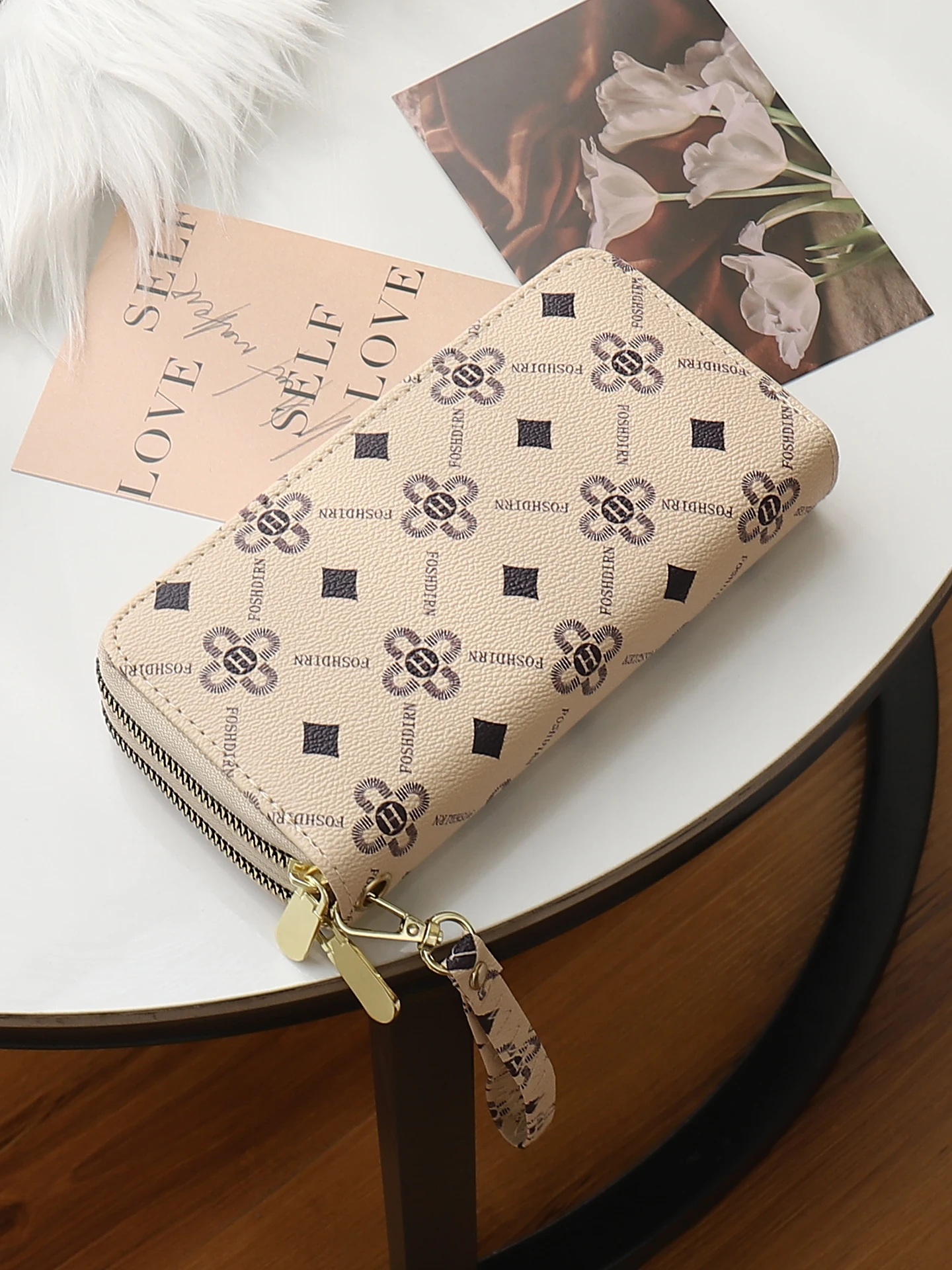 

Модный длинный женский кошелек, новинка 2025 года, большая сумка для мобильного телефона Capaci, высококачественная сумка с двойной молнией и принтом