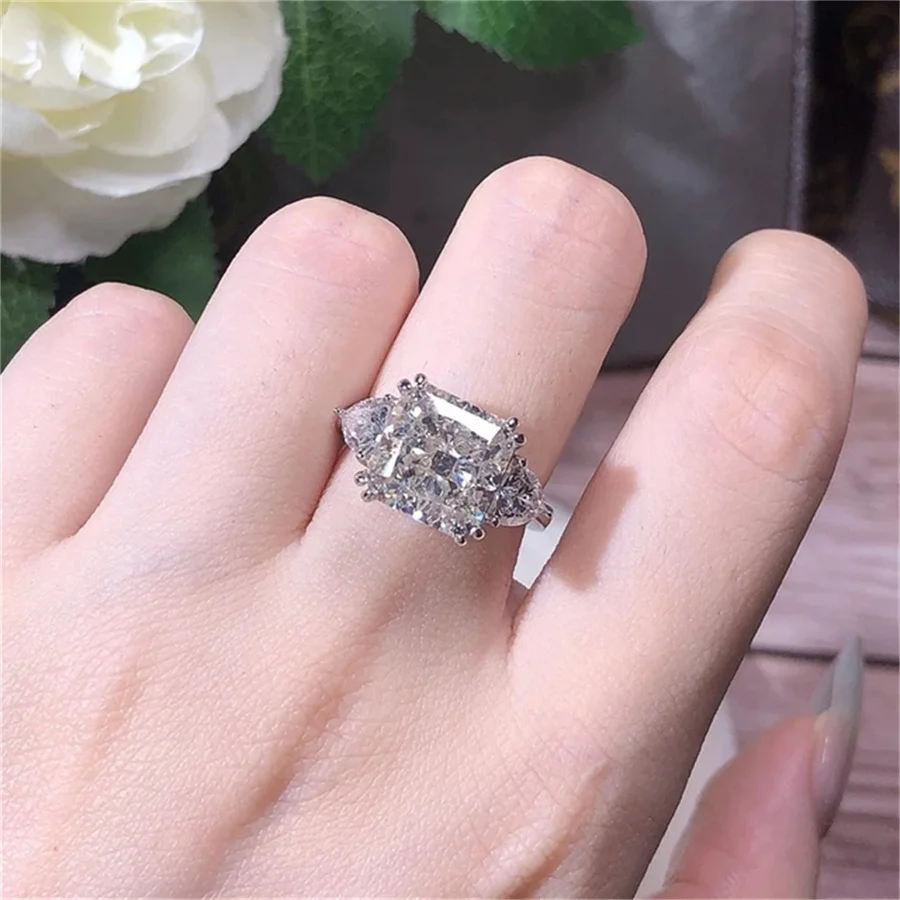 CC Luxur Rings for Women 9*9mm Shine Square Cubic Zircon Silver Color Party Wedding Engagement Jewelry Fashion Accessory CC1665