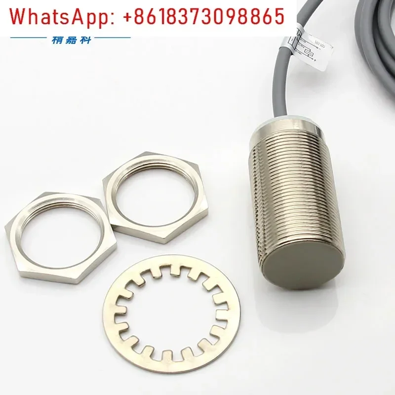 

Индуктивный датчик приближения с резьбовым креплением, диаметр 30 мм, BCT3040NZ