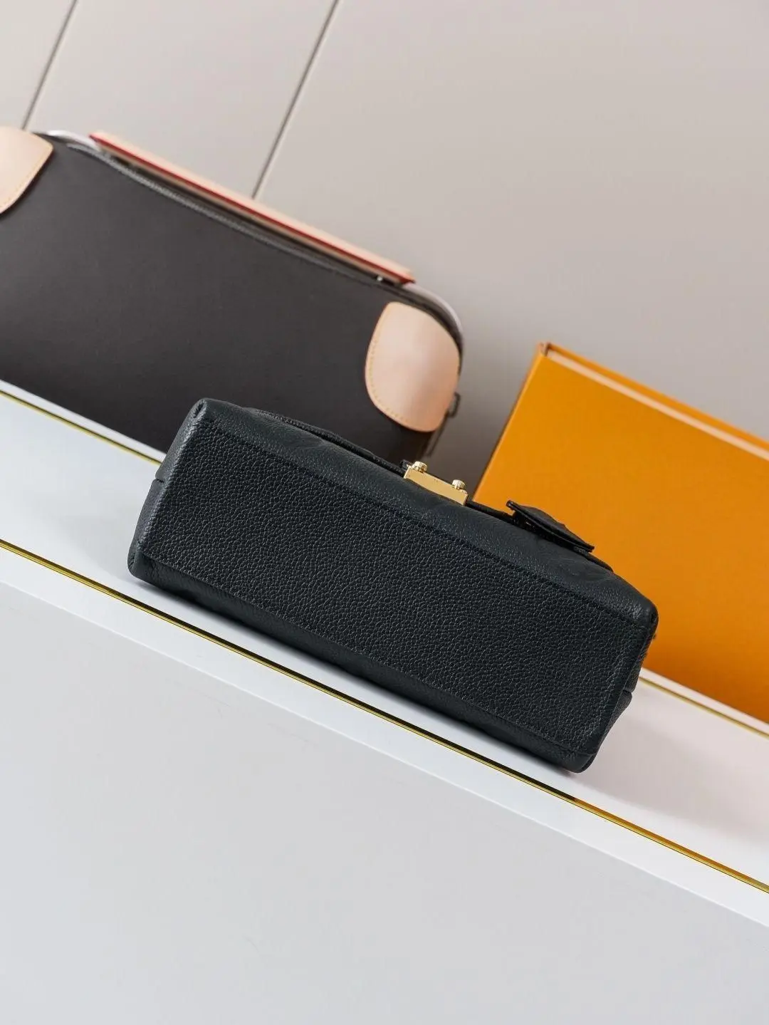 Shape‑stylish Designer Style Women Handbag Fashion‑contour PU Leather Ladies Shoulder Bag Fashion Crossbody Bag Multi‑layer Satchel Good‑looking‑silhouette Female Purse For Dating Party Shopping Travel Vacation Accessory Gift
