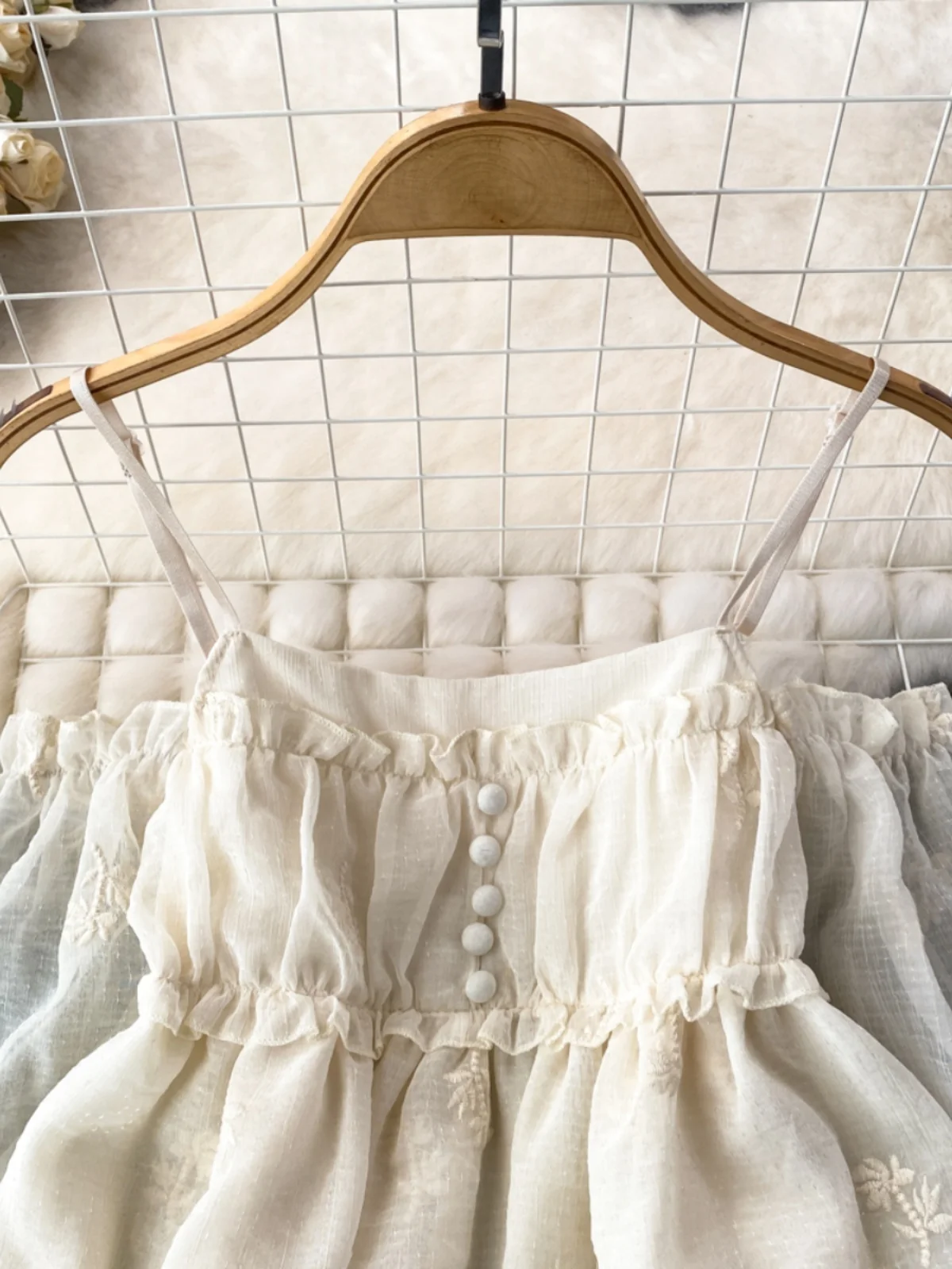 Sweet Lace Shoulder Bubble Sleeve Embroidered Crop Top Women's Casual Shirt Korean Style Loose Fit Long Sleeve Autumn Top - view 2