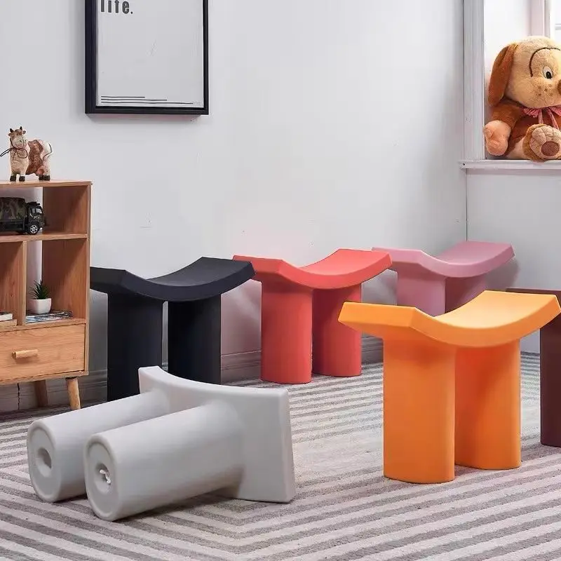 Nordic Plastic Stool Small Flying Elephant Stool Special-shaped Ottoman Low Stool Creative Modern Minimalist Pouf Vanity Chair