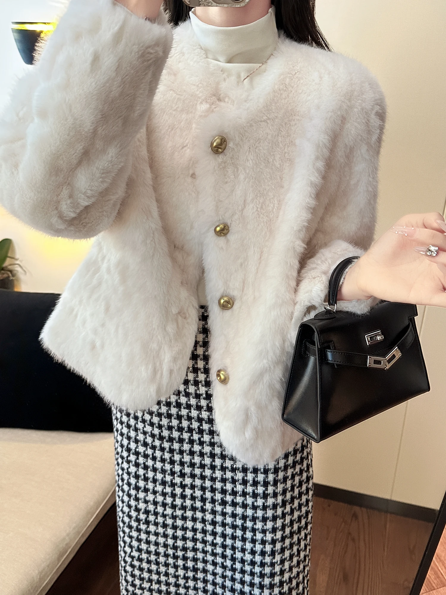 

Super Cute Fluffy White Inteated Leather Coat Soft Cozy Ladies' ort Outerwear Commute Sle Stand Fit Thi Long Sve