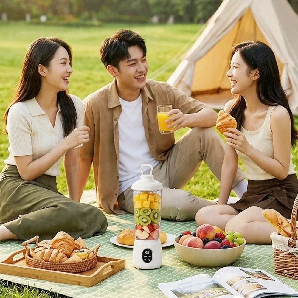 USB Rechargeable Portable Electric Juicer 600ML Capacity Digital Display Fruit Blender Cordless Plastic Fruit Extractor Maker
