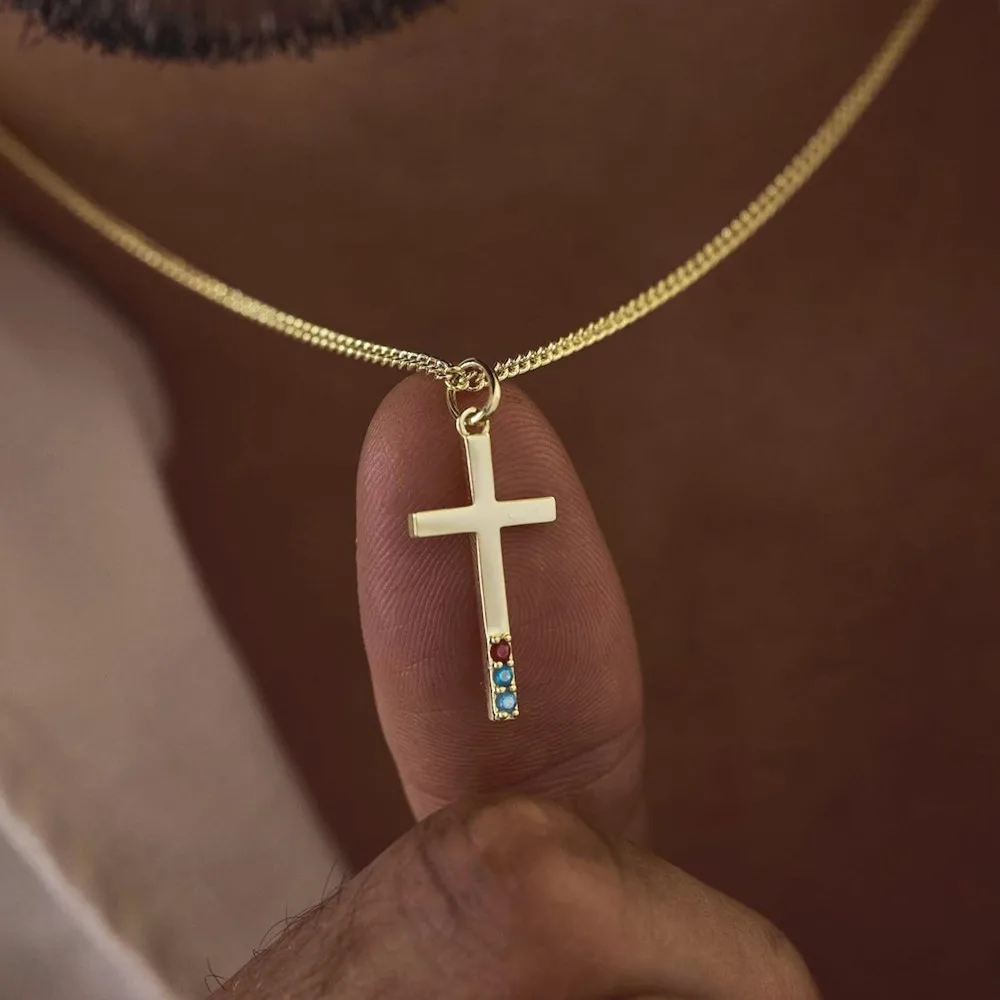 مخصص الصليب قلادة قلادة شخصية الفولاذ المقاوم للصدأ سلسلة صغيرة جوهرة الميلاد سحر الأسرة هدية لأمي الأب