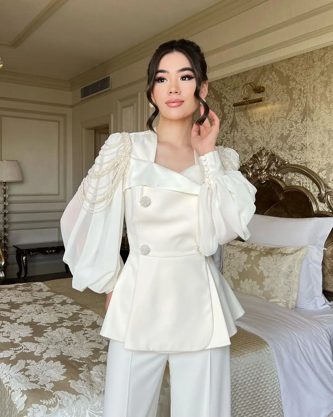 Two-piece Pantsuit Pearls Tassels Buttons Puff Long Sleeves Top Jacket Elegant Prom Dress Customize Formal Occasion Dresses