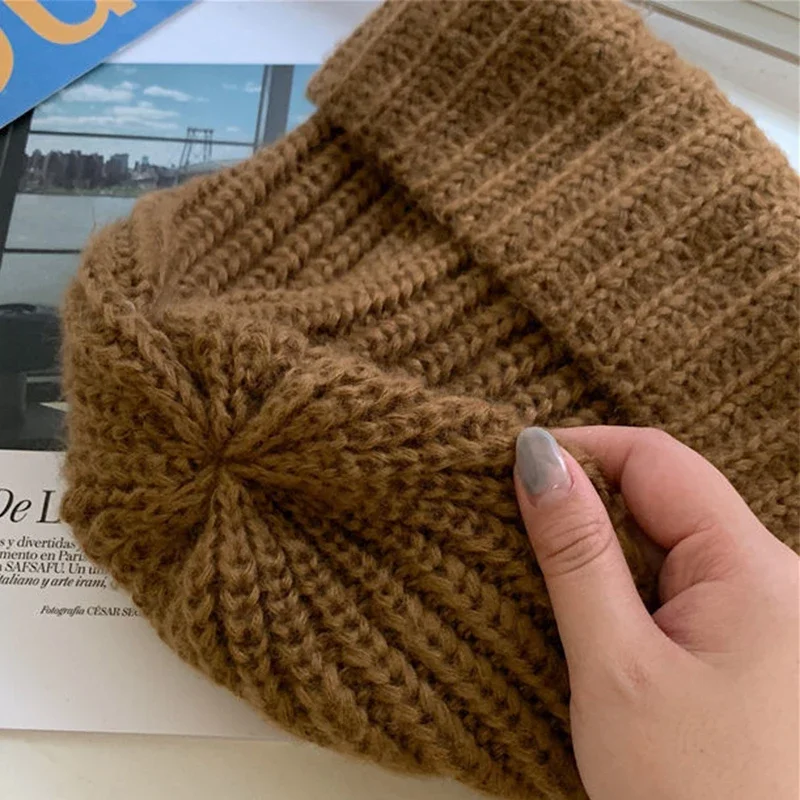 المرأة محبوك قبعة مخططة الخريف الشتاء فضفاض مترهل قبعة بلون فتاة سيدة في الهواء الطلق قبعة دافئة عادية لينة بونيه قبعة