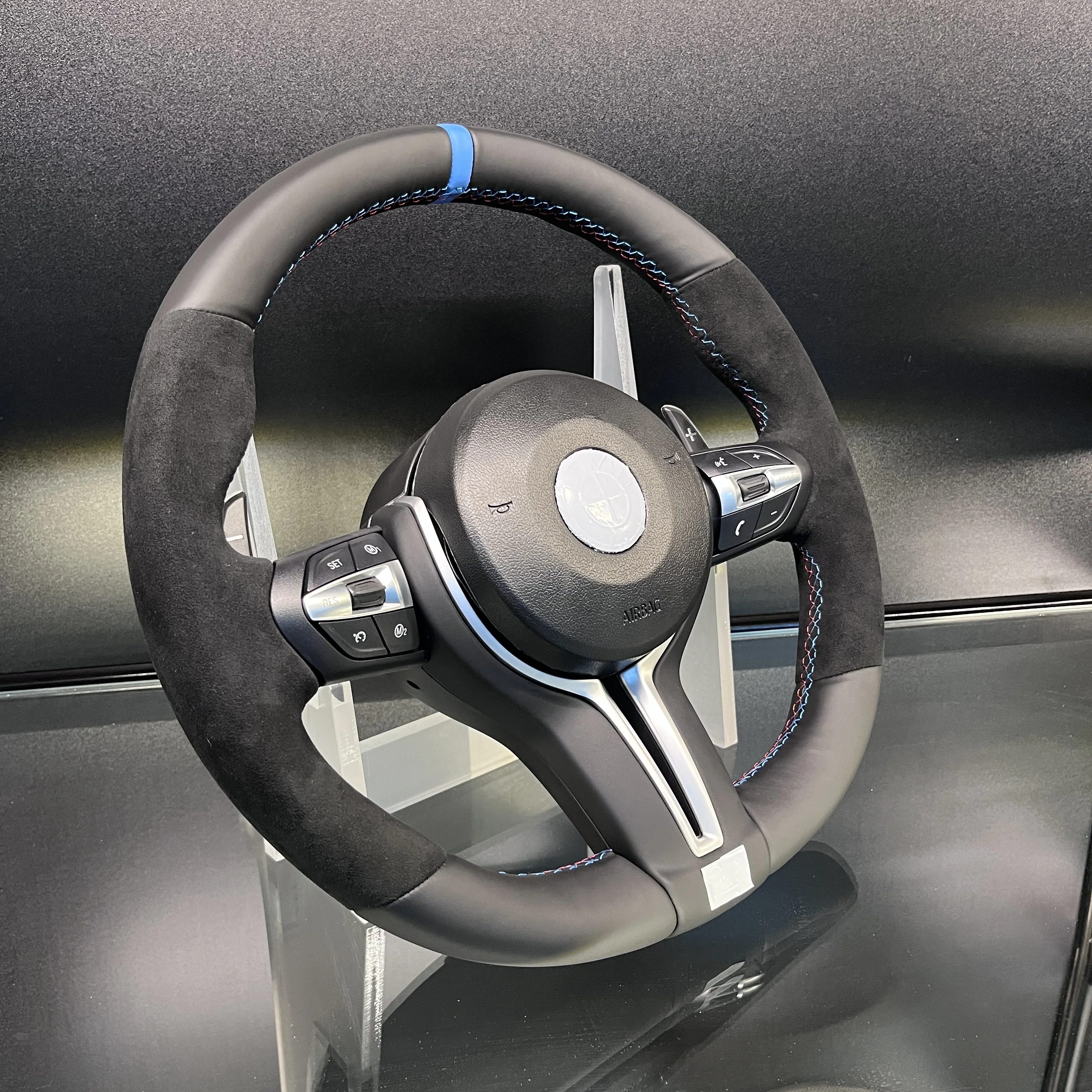 

M Performance Leather Steering Wheel F20 F22 F30 F32 F10 F12 F07 F01 For BMW Steering Wheel with shift paddles