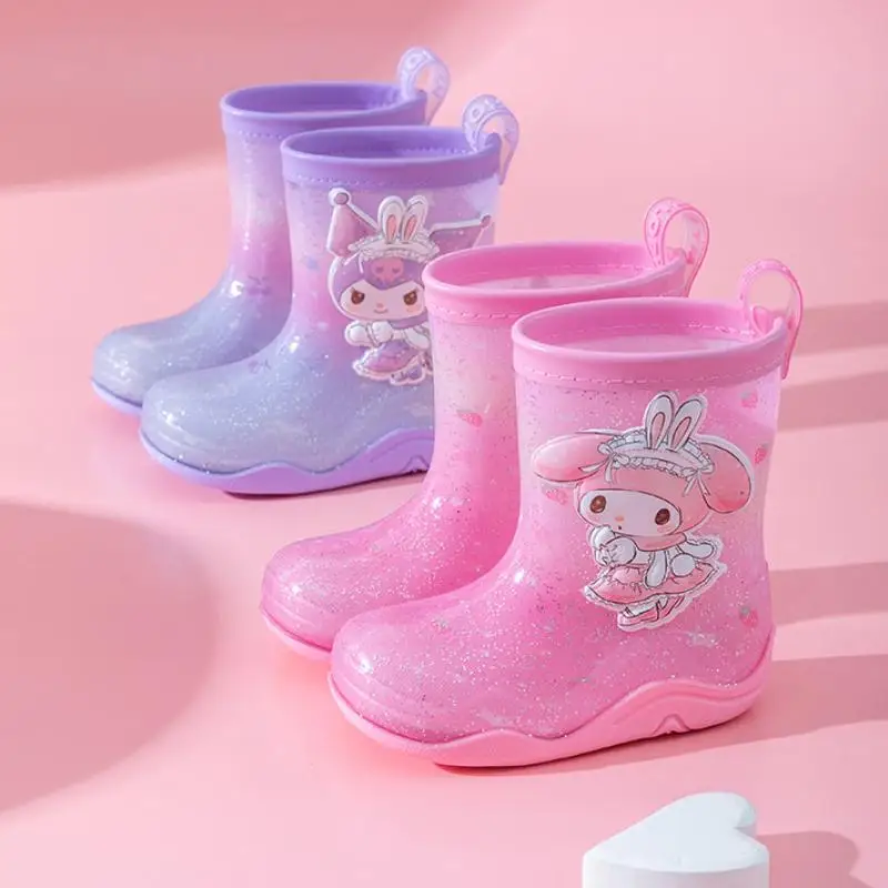 

Kawaii Drawstring Tie Kuromi, новый стиль, непромокаемые сапоги Sanrio для девочек, студенческие специальные непромокаемые сапоги с героями мультфильмов аниме, обувь для воды на мягкой подошве