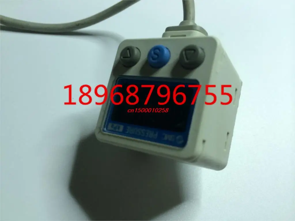 

FREE SHIPPING ZSE40AF-01-R-M Pressure sensor