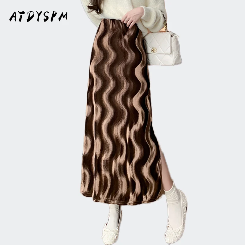 

Women's Autumn Winter High Waist Pleuche Gold Velvet Skirt Chic Printed Casual A-line Skirts Female Vintage Split Warm Skirt