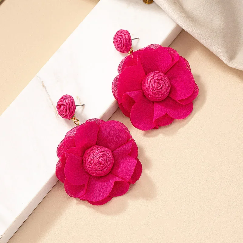 

Vintage Fabric Flower Earrings For Women Feminine Elegant Aestheic Ear Accessories Holiday Party Gift Fashion Jewelry AE156