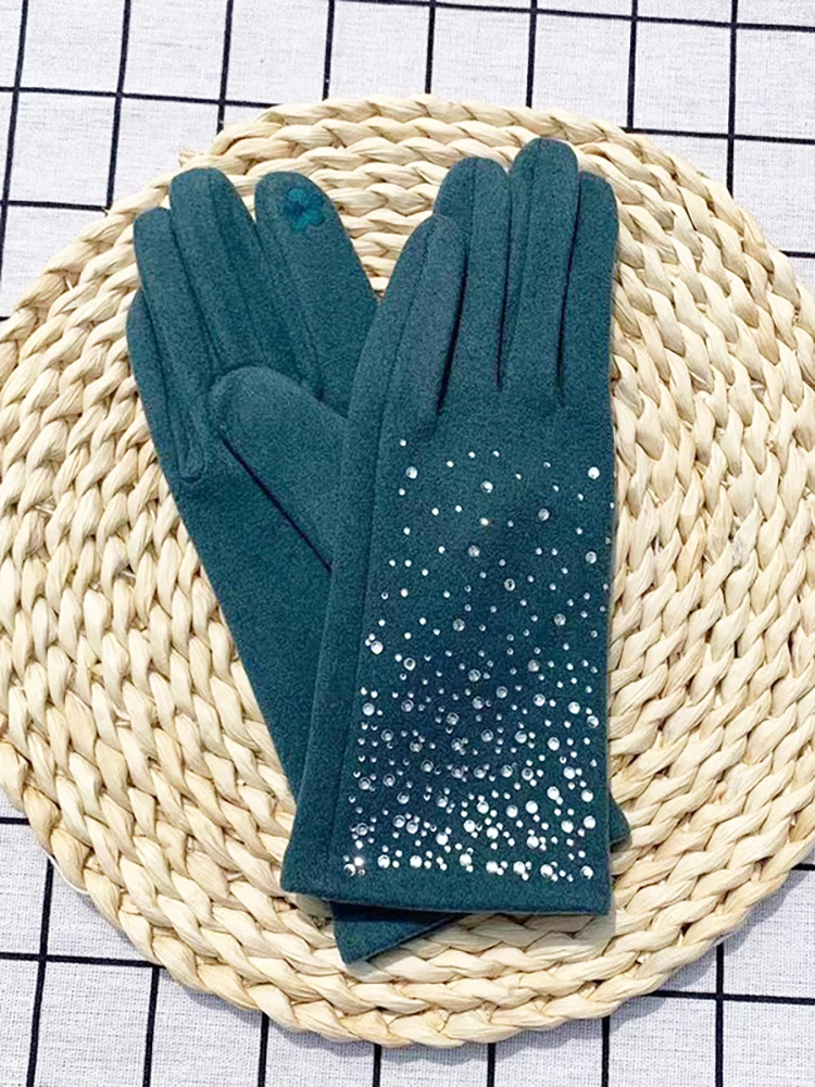 AliExpress LAOVCE Winter Fashion Diamonds Gloves Women Vintage Elegant Touch Screen Cycling Drive Thickened Windproof  Keep Warm Mittens