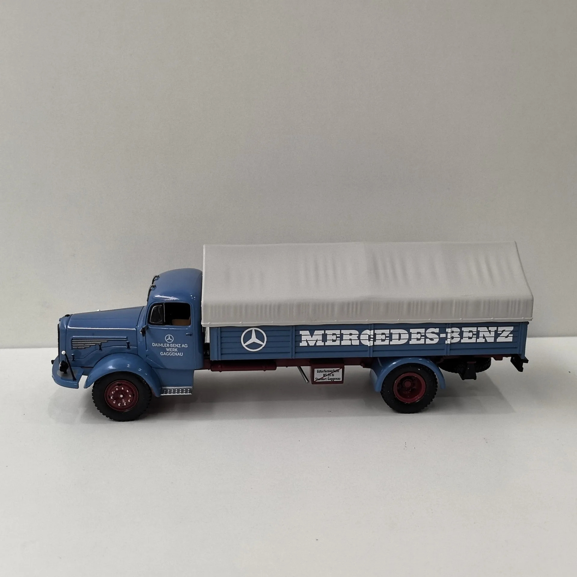 ダイキャスト IXO 1/43 スケールベンツ L-325 輸送トラック合金車モデルグッズおもちゃギフトお土産ディスプレイ飾り