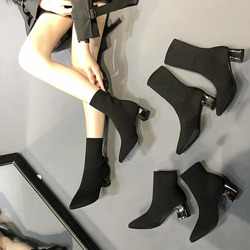 Botas cortas de tacón bajo para mujer, calcetines de tejido elástico de punto, botines de punta estrecha, color gris, otoño e invierno, 2024