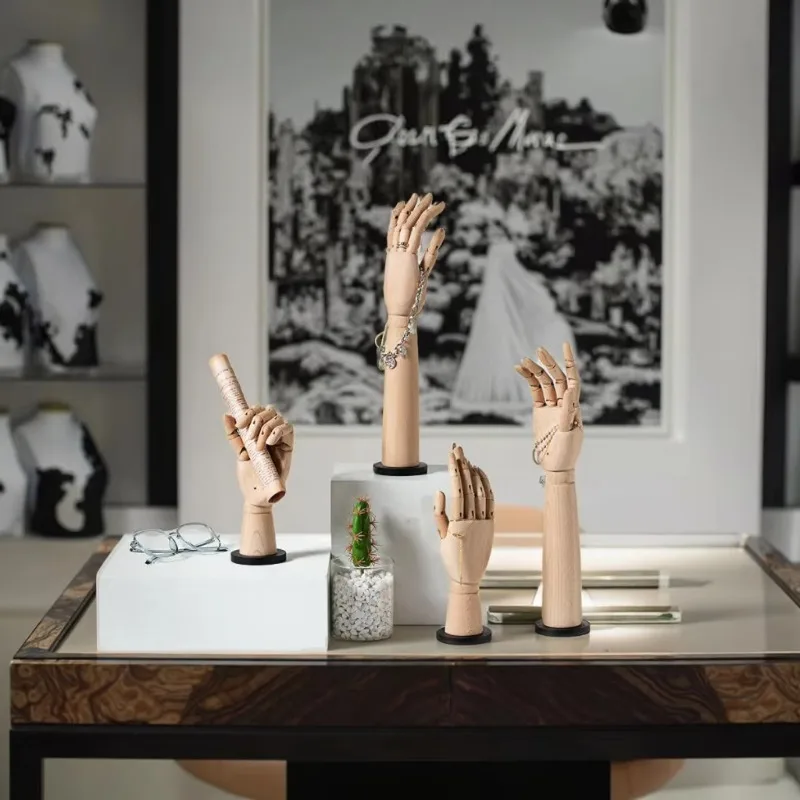 

Стойка для ручного манекена из цельного дерева для ювелирных изделий, колец, перчаток, витрины магазина, витрины, реквизита для магазина одежды