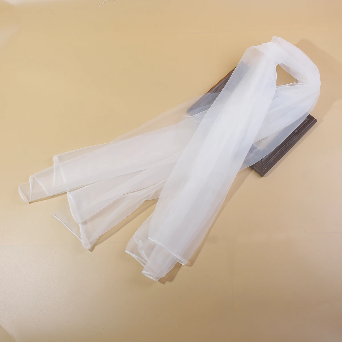 Wholesale 100% Nylon Tulle Solid Color Natural Soft Bridal Dress Chiffon Tulle Fabric For Girls Skirt Decoration Apparel Craft