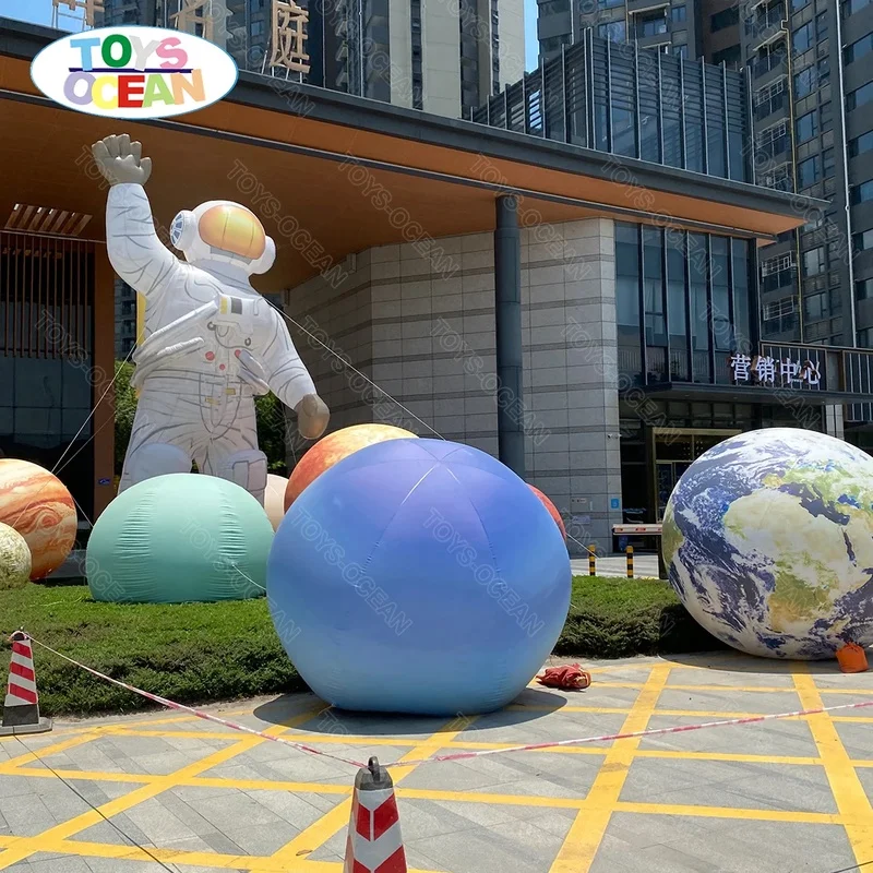JINLI TOYS OCEAN2025 Newly Designed Outdoor Inflatable Astronaut Inflatable Universe Planet Advertising