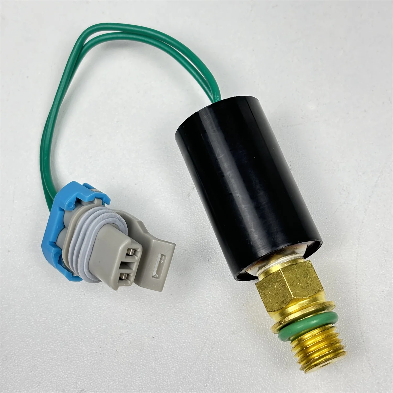 Oil Pressure Sensor RE212880 For John Deere 6400 7210 7410 7710 7810