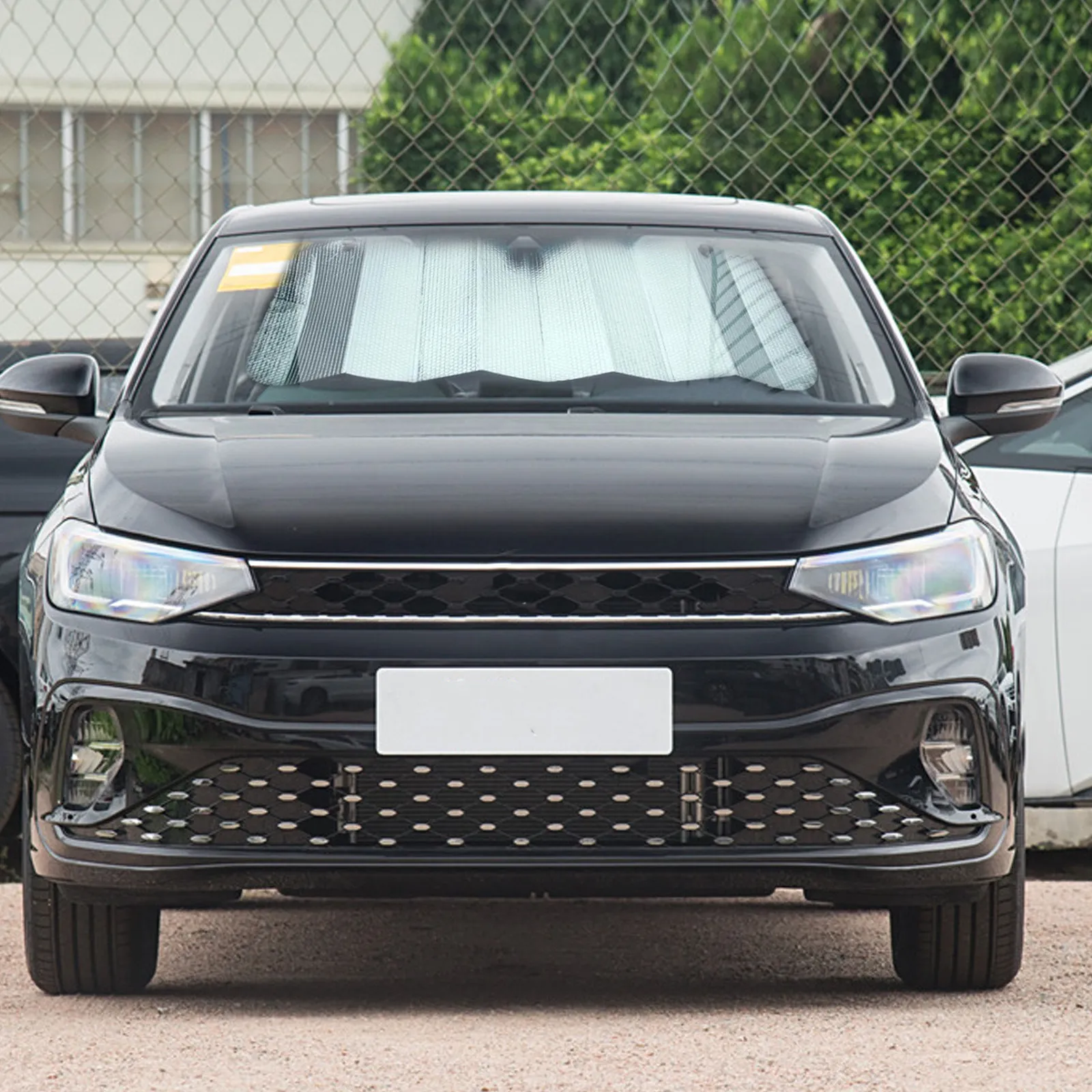 

140x70cm Front Windshield Sun Shade for Car Foldable Solar Reflective Silver Uv Ray Blocker Cool Cabin Temperature Driver