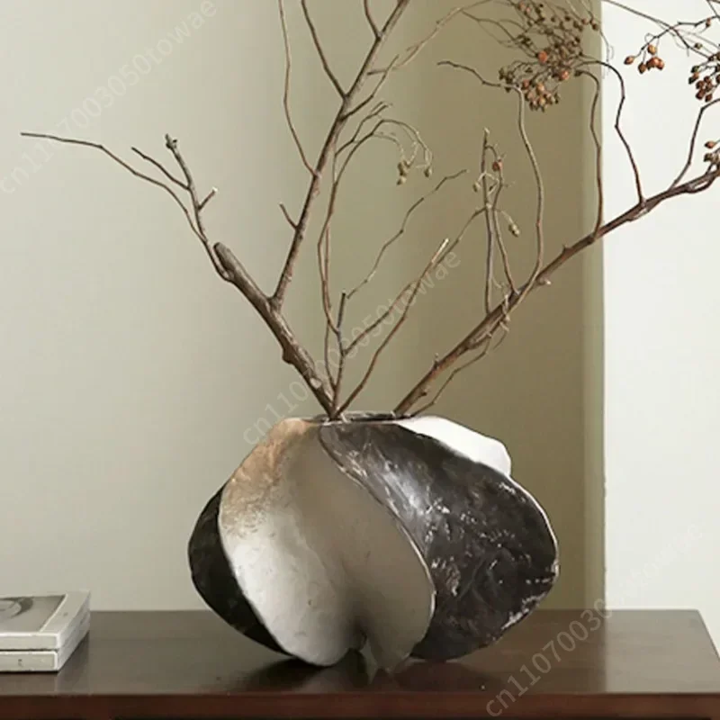 

Керамическая ваза в стиле Ваби-Саби, абстрактная, в форме ракушки, с нерегулярным изгибом, декоративная, современная минималистичная ваза для цветов для дома и гостиной
