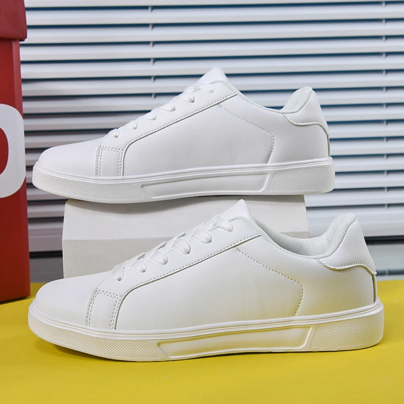 White Sneakers for Men and Women, Ultra-Light Synthetic Leather Casual Sports Shoes, Comfortable and Wear-Resistant, Suitable for Daily Commuting and School