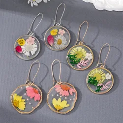 Makersland Pressed Flower Earrings for Women Trendy Jewelry for Ladie Girls Fashion Statement Flower Resin Earrings Dangle