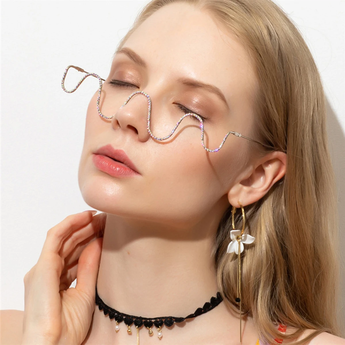 

Metal Glasses Frame Fashion Lensless Crystal Decoration Spectacle Frames Novelty Eyewear Trendy SunglassesEyeglasses FrameFunny