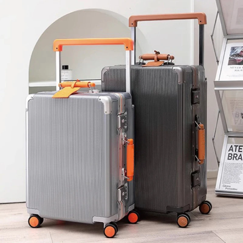 حقيبة أمتعة بإطار من الألومنيوم مقاس 20/24/26/28 بوصة مع مقبض تلسكوبي واسع وتصميم فصل رطب وجاف للرحلة