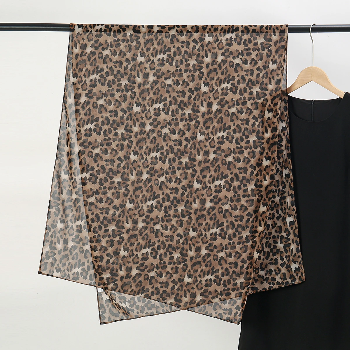 Vrouwen Luipaard Gedrukt Chiffon Hijab Sjaal Moslim Dunne Zachte Premium Chiffon Sjaal Klassiekers Luipaard Gedrukt Sjaal Hoofddoek Tulband