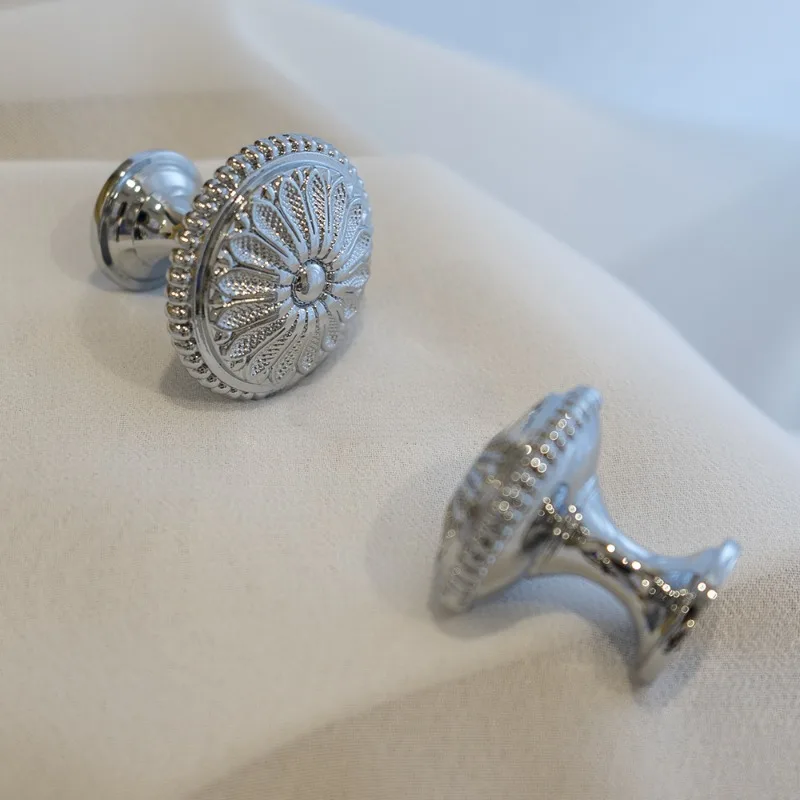 

Electroplated Gold Solid Brass Single Hole French Style Cabinet Furniture Small Handle Wardrobe Drawer Handle Drawer Knobs