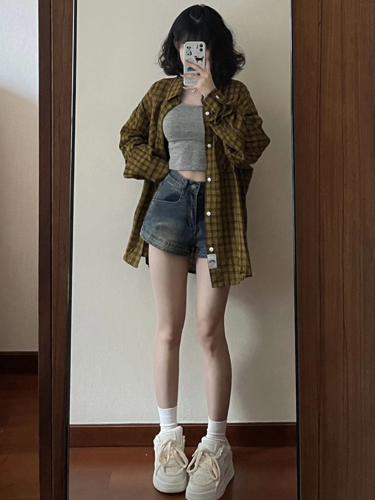 

High Waist Distressed Denim Shorts Women's Spring Spicy Girl Wide Leg Slim A-Line Trendy Jeans Summer Anti-Wrinkle Standard Fit