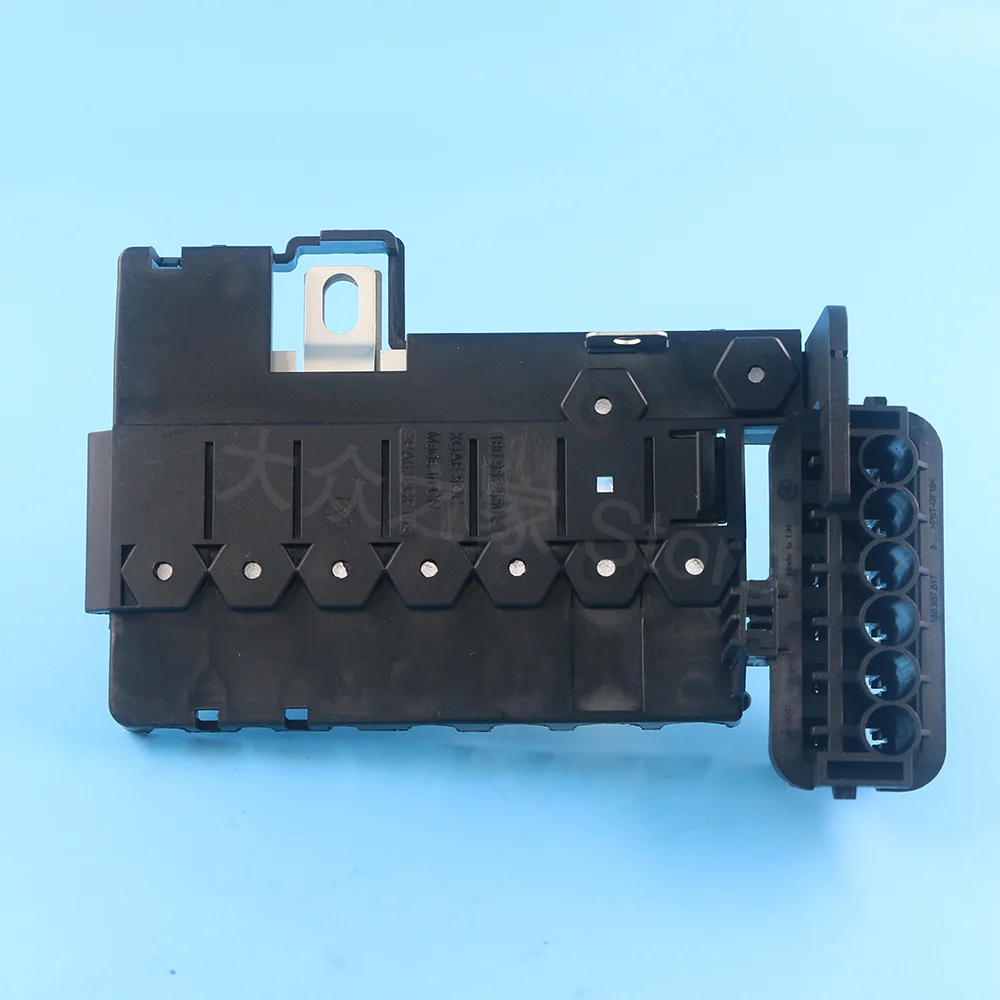 175A New Car Battery Circuit Fuse Box 6R0937629 6R0937550A 6R0934617 For OCTAVIA RAPID FABIA SANTANA Bora MK6 POLO