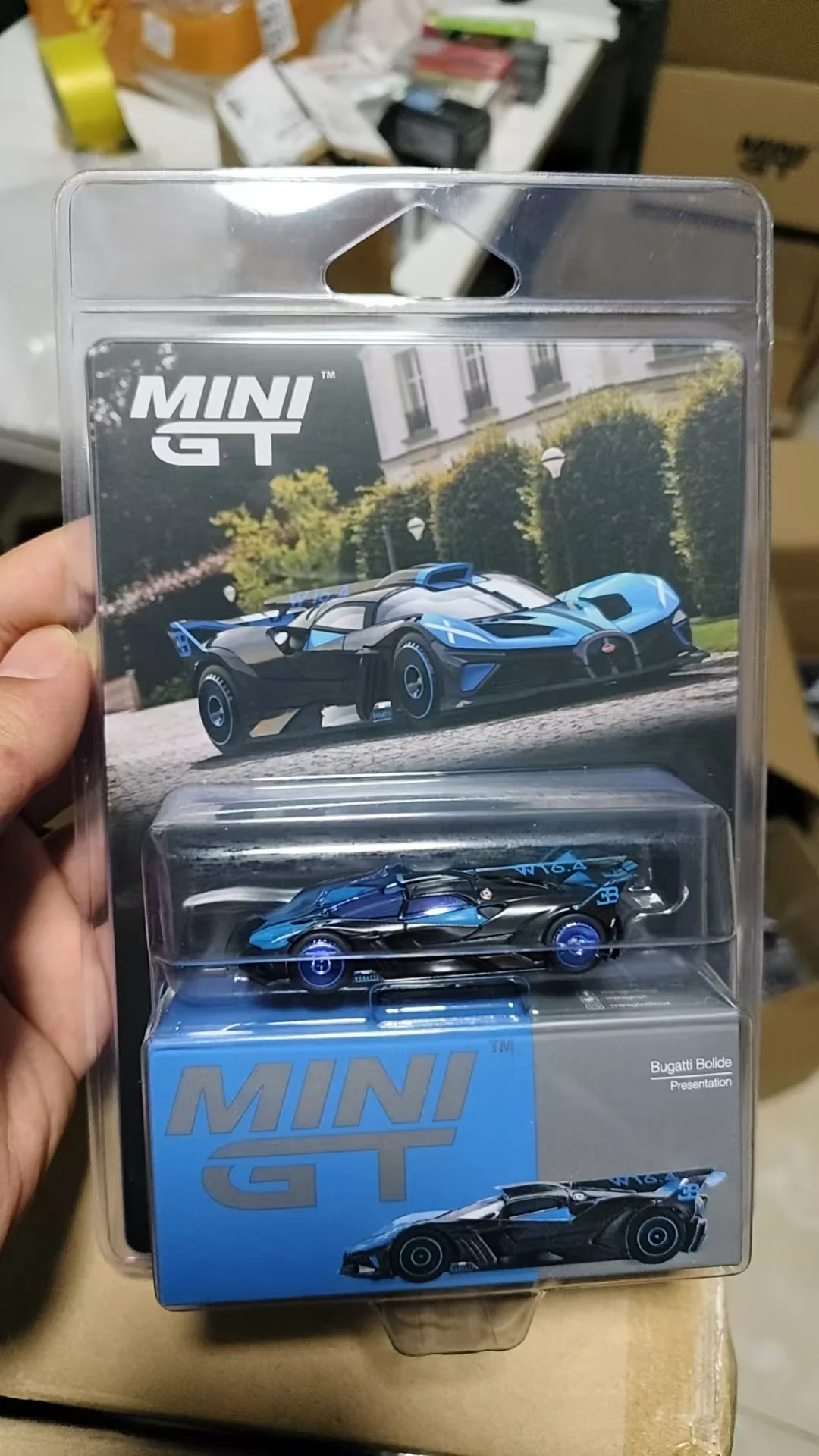 MINIGT 1:64 Bugatti Firebolt Nissan GT-R R34 Chase Alloy Car Model 1063