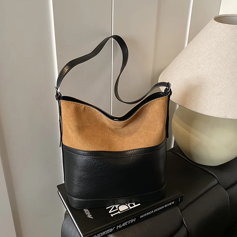 حقيبة كتف نسائية كلاسيكية جديدة لعام 2025، حقيبة كروس متعددة الاتجاهات من الجلد الطبيعي بسعة كبيرة، محفظة عمل أنيقة كلاسيكية #1