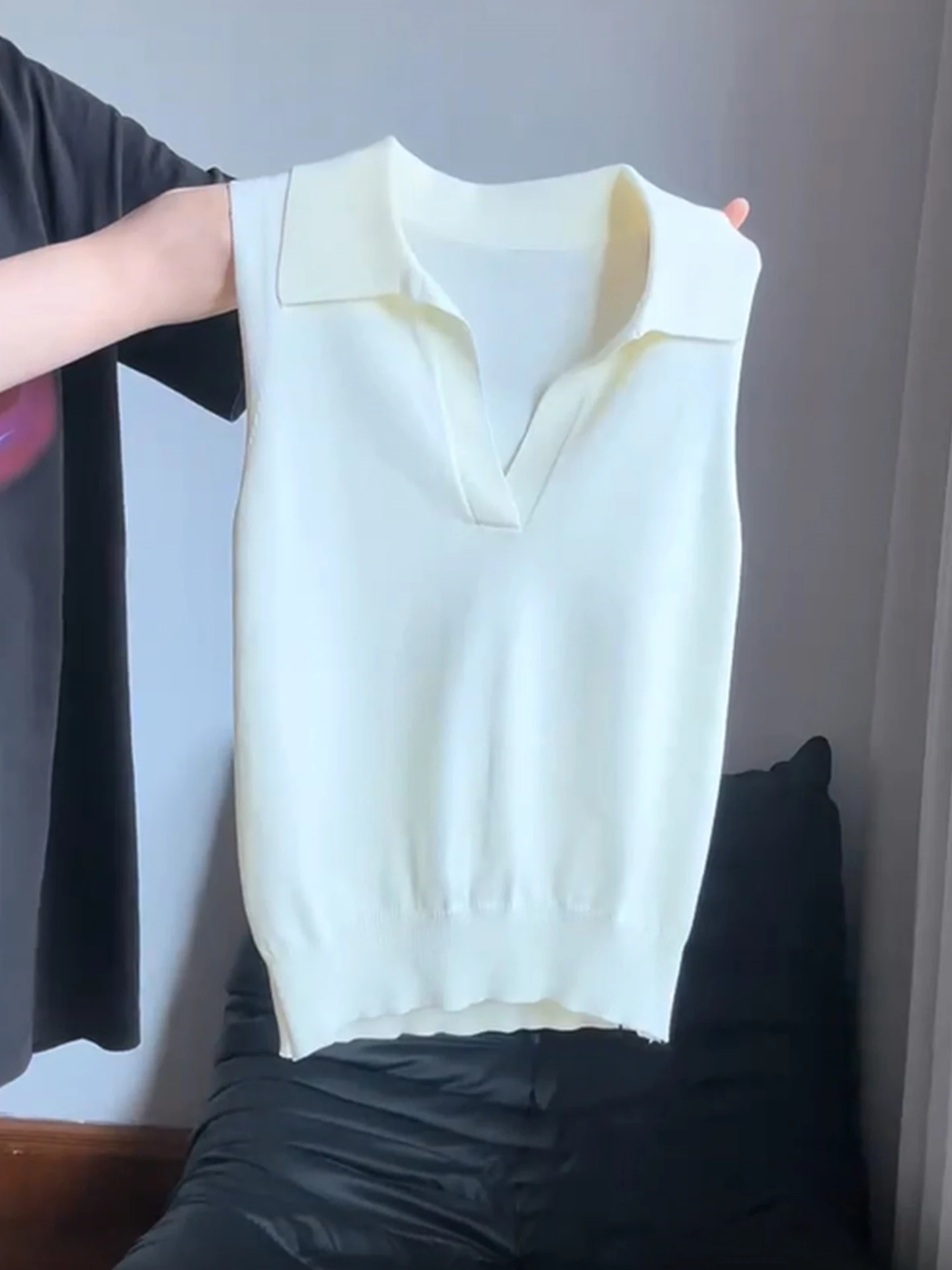 

Летний вязаный жилет в корейском стиле 2025 года, женский, однотонный, с эффектом объема на плечах, топ с подплечниками